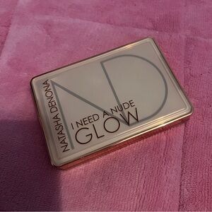 Natasha Denona I Need a Nude Glow Highlighter